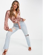 plunge front volume sve tie front crop top in tan floral