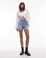 mom denim shorts in light wash