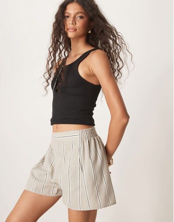 linen look tailored boxer short in stone stripe