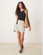 linen look tailored boxer short in stone stripe