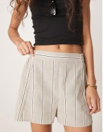 linen look tailored boxer short in stone stripe