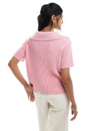 knitted polo top in pink