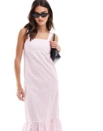 poplin tiered maxi dress in pink gingham